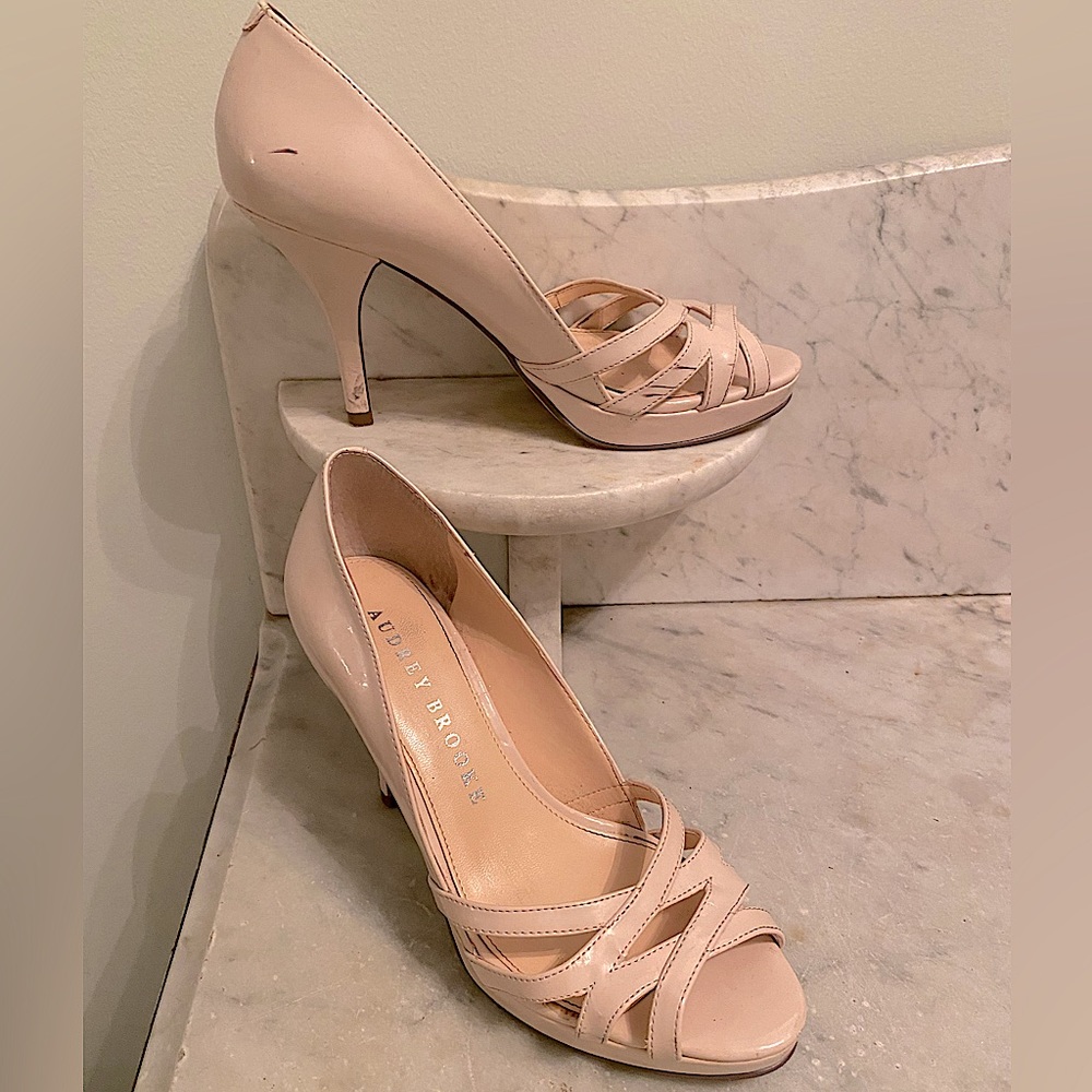 Audrey Brooke - high heeled sandal